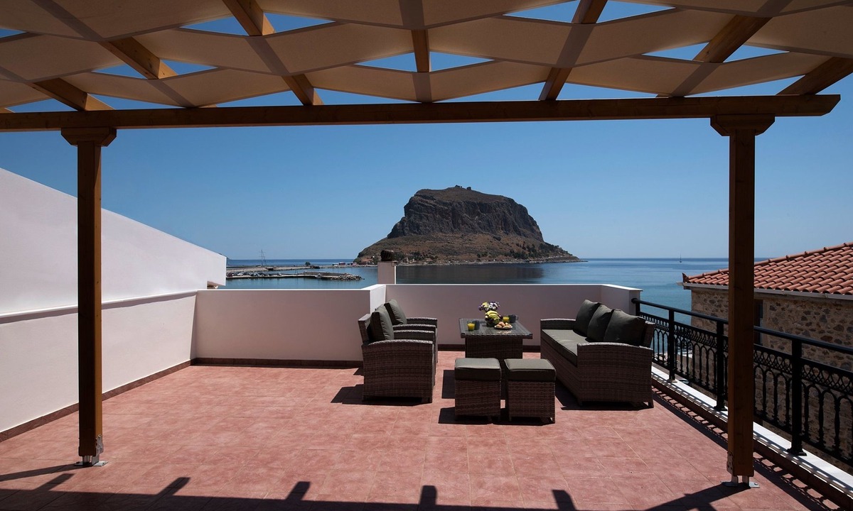 Monemvasia House | Cyrenia Guesthouse
