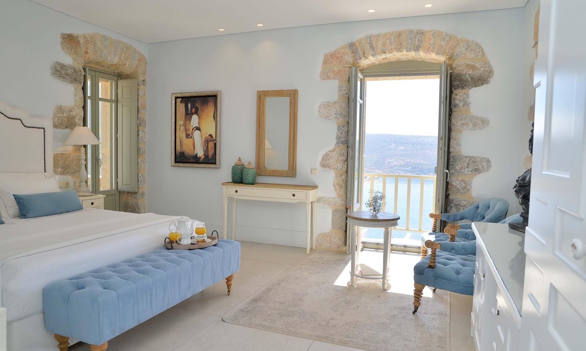 Karavostasi Hotel | Akrolithi Boutique Hotel