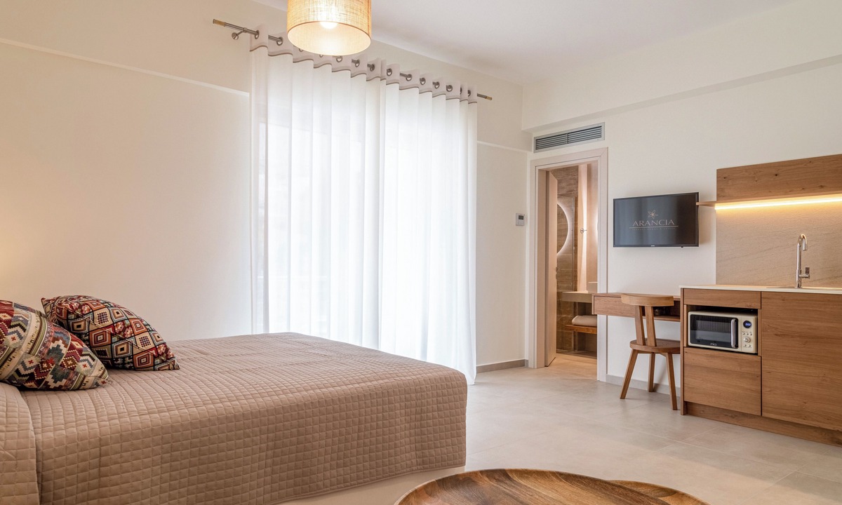 Tolo House | Arancia Elegant Rooms and Suites
