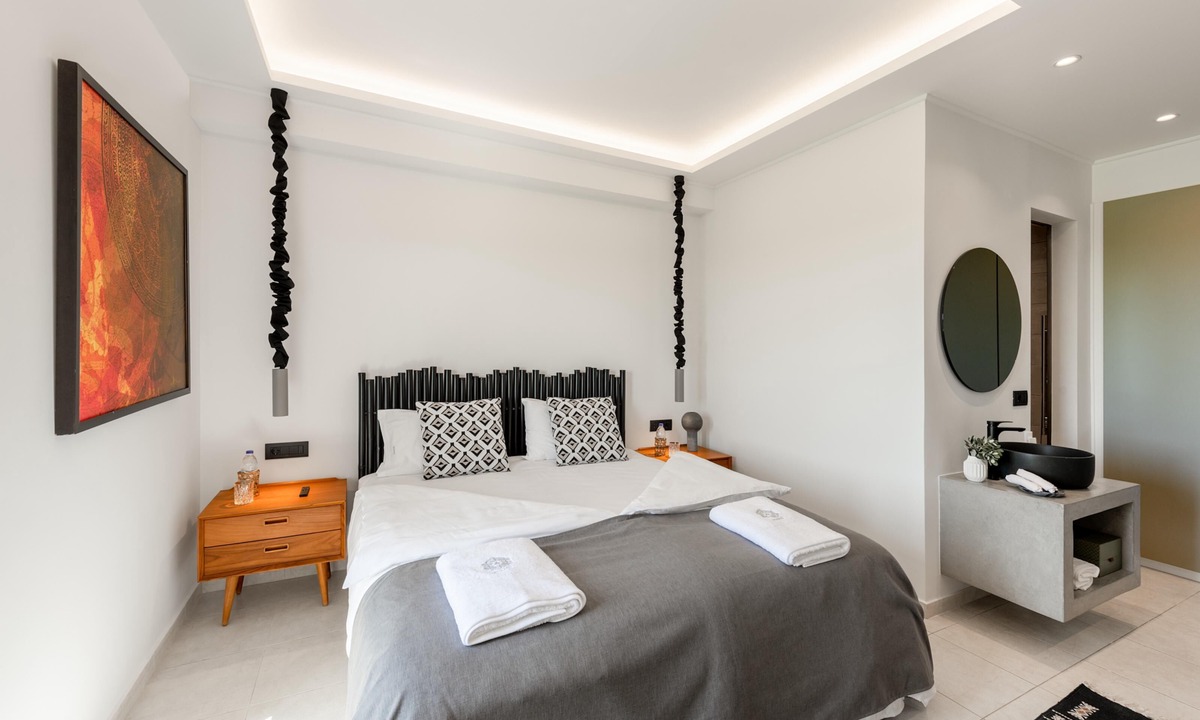 Chorafakia Villa | Villa Shanti by Cura Villas Collection