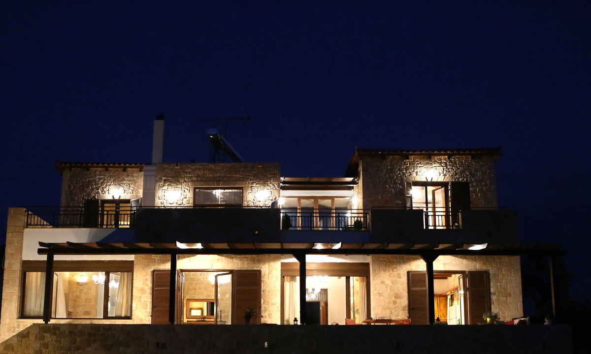 Kontos Villa | Castle of Poseidon by Frangki