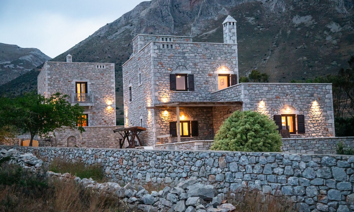 Omales Apartment | Armenopertra view-Akantha ,triple room, Mani