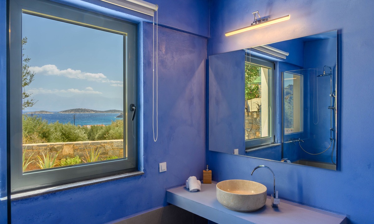 Agios Nikolaos Town House | Roots Suites in Crete