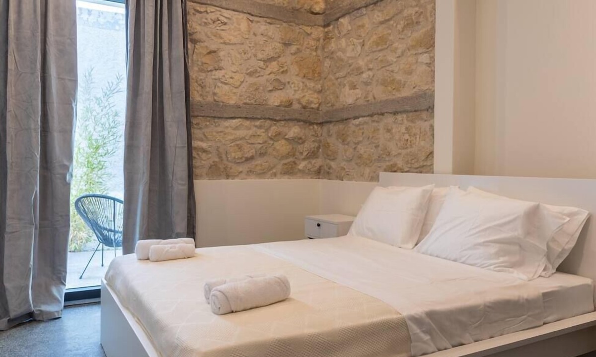 Agii Theodori House | Neptune's Nook Summa
