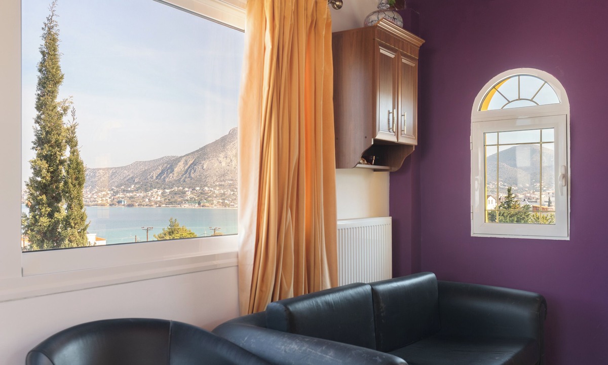 Salamis Villa | Apartment 'Golden Seaside House number 1' with Sea View, Garden & Wi-Fi