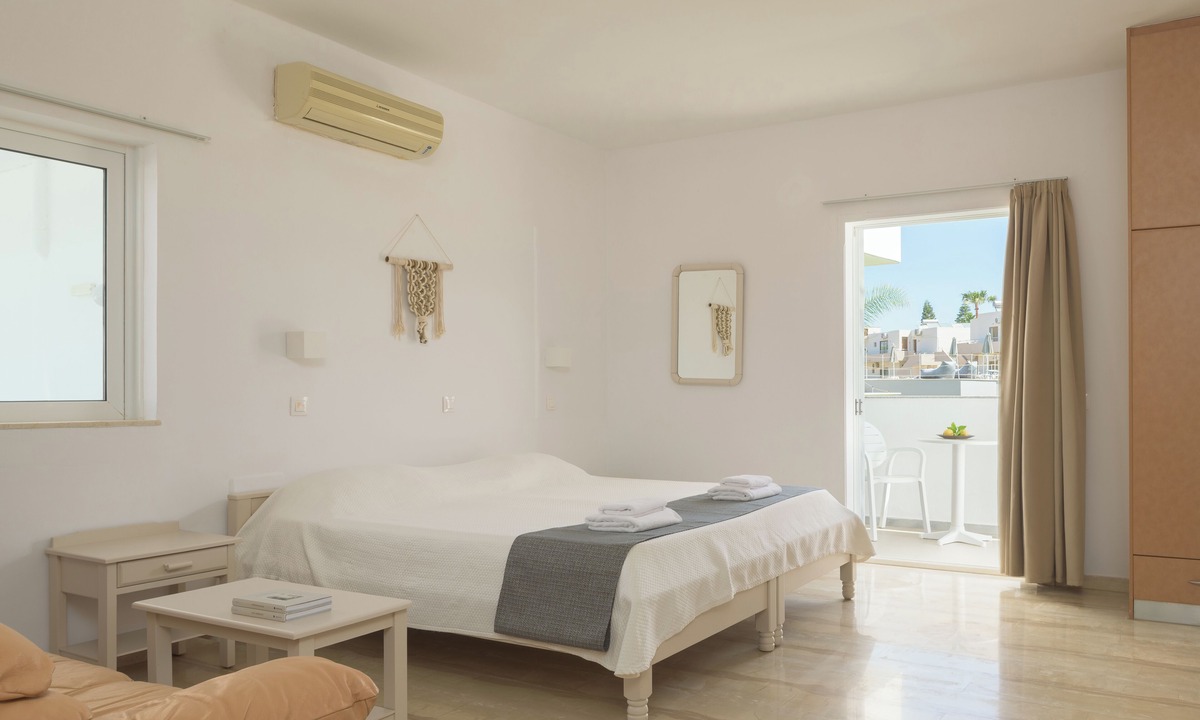 Kavros Apartment | Reina Apartments