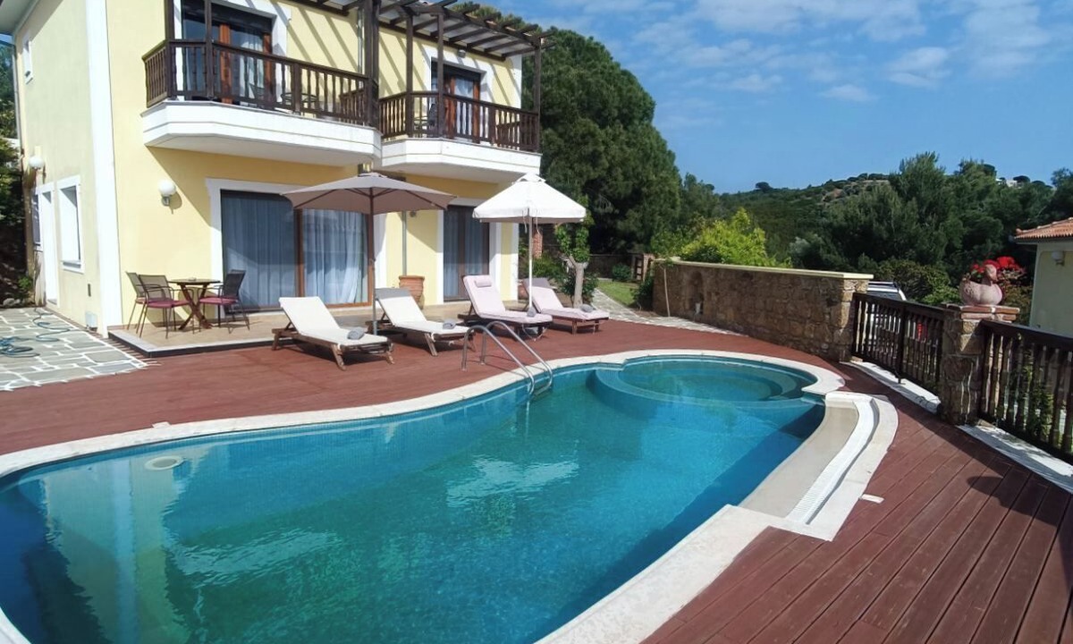 Troulos Villa | Cave Luxury Villas Skiathos