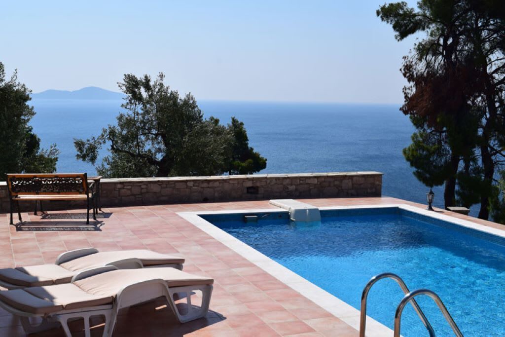 Alonissos Villa | Anemologio Seafront Villa Ostria PrivatePool Gem