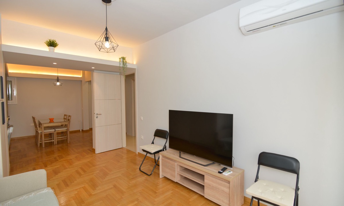Kinosargous Apartment | Acropolis area 2 bedroom 2 min from metro Syngrou