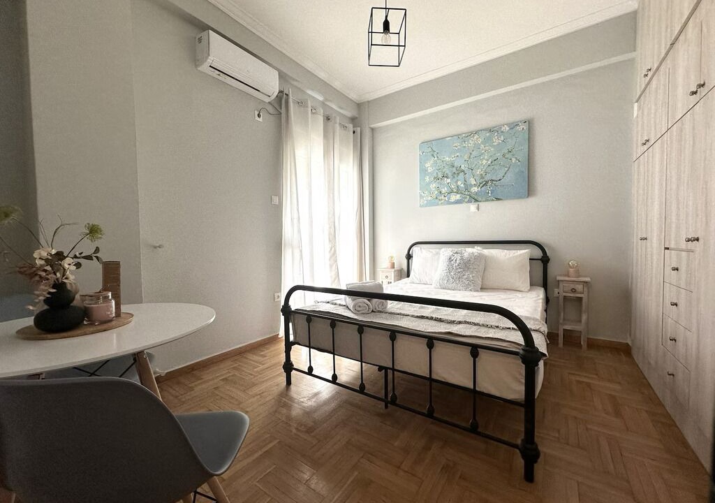 Ampelokipoi Apartment | Athenian Cosy Getaway