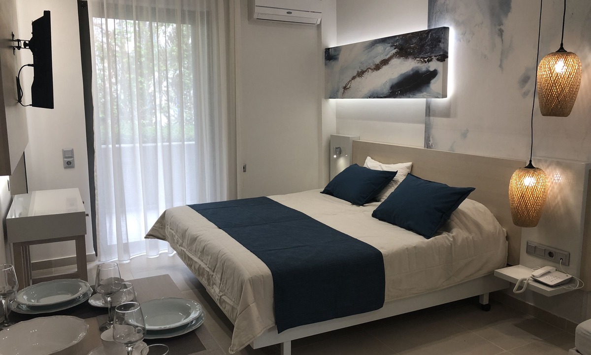 Platanes Apartment | Marinos Beach Hotel