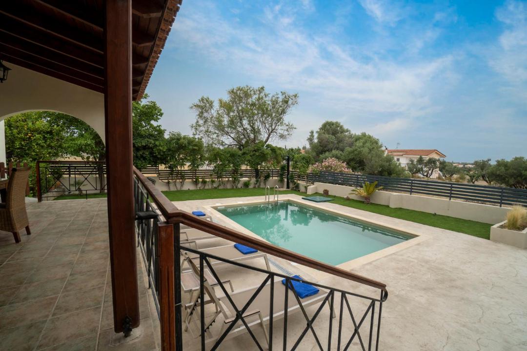 Loutraki Villa | Villa Olivia
