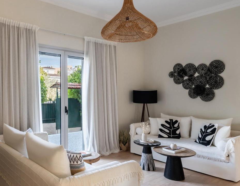 Glyfada Apartment | CALM South 19