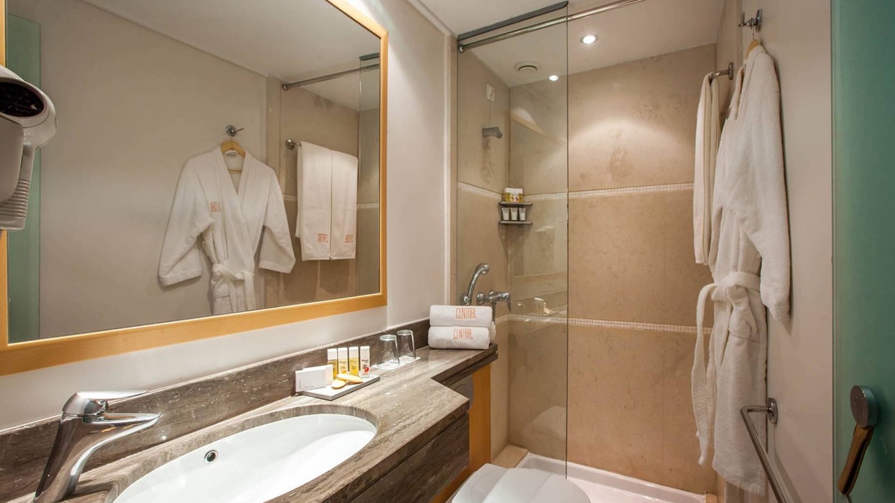 Photo of Bathroom in Plaka