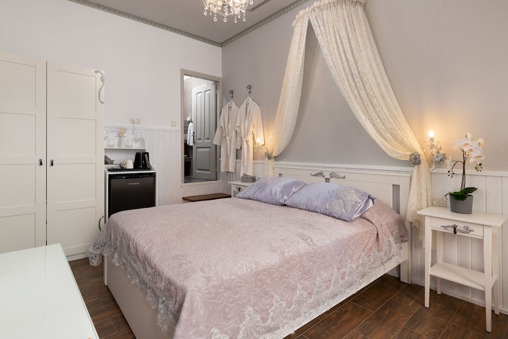 Photo of Bedroom in Symi