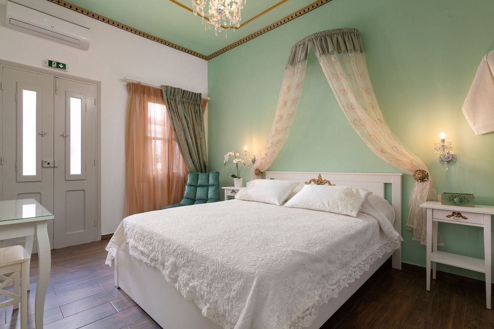 Photo of Bedroom in Symi