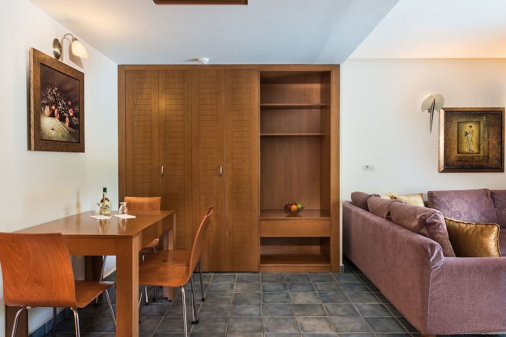 Photo of Livingroom in Kato Stalos