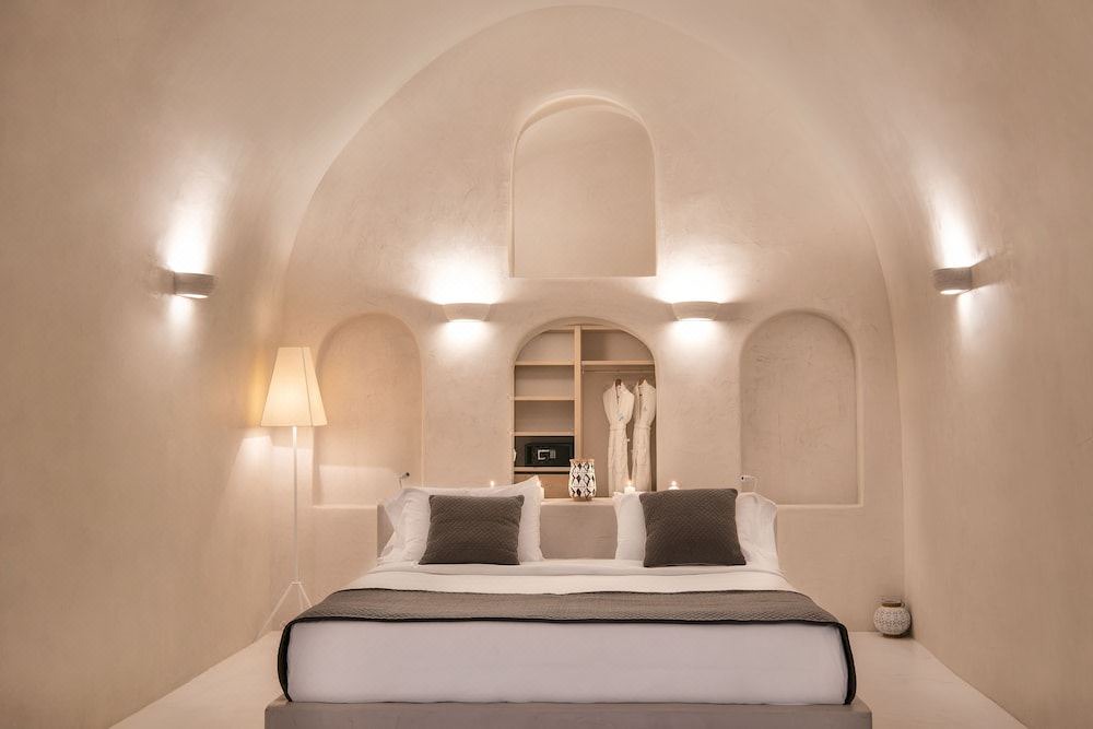 Photo of Bedroom in Fira
