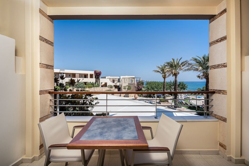 Photo of Patio Balcony in Kato Stalos