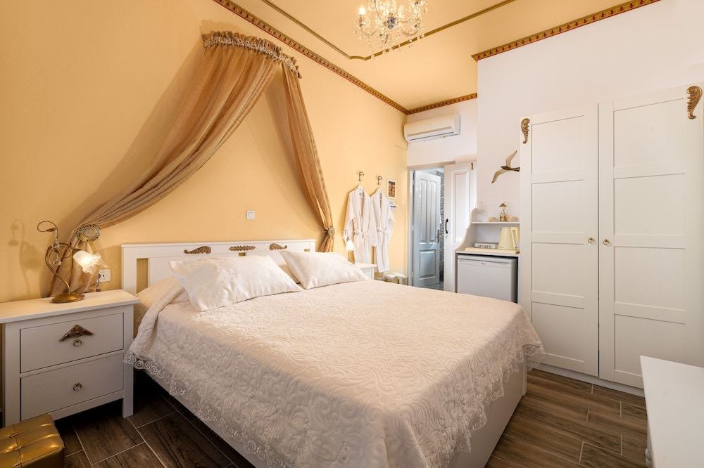 Photo of Bedroom in Symi