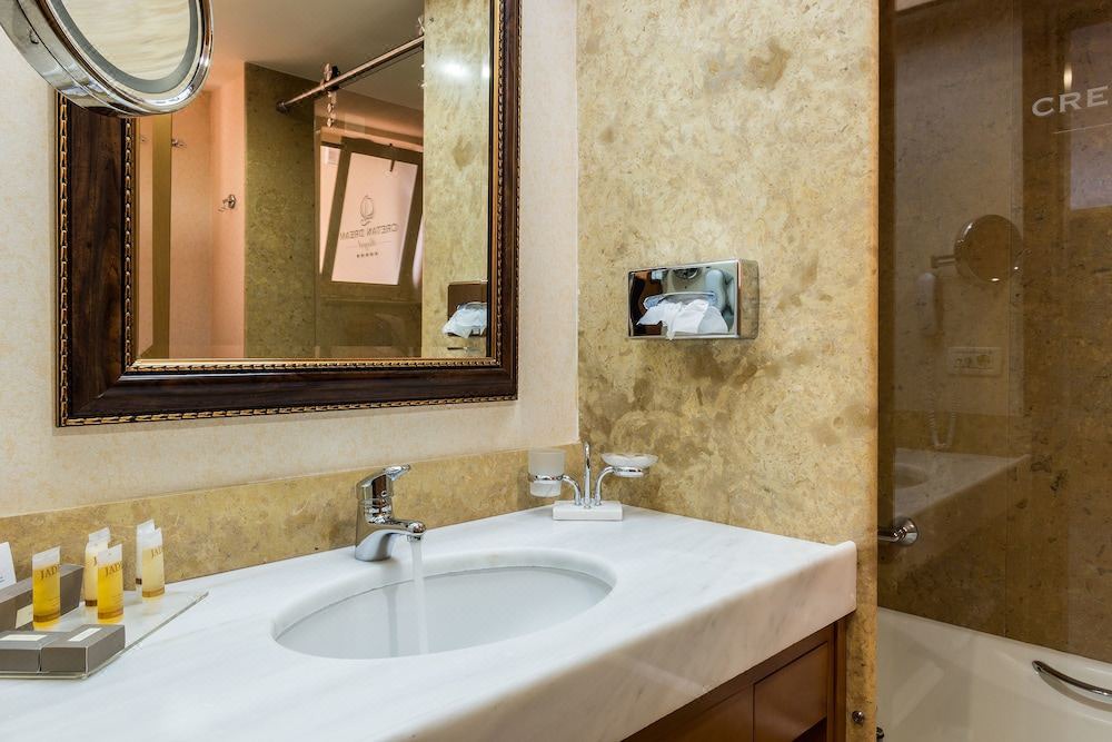 Photo of Bathroom in Kato Stalos