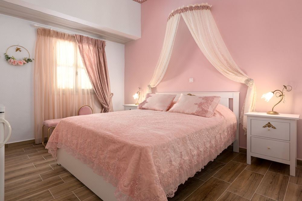 Photo of Bedroom in Symi