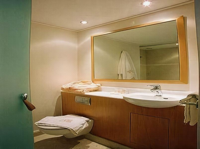 Photo of Bathroom in Plaka