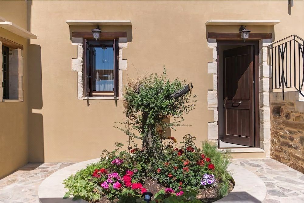 Photo of Buildings in Lameriana