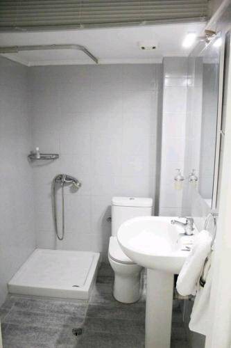 Photo of Bathroom in Nea Khili