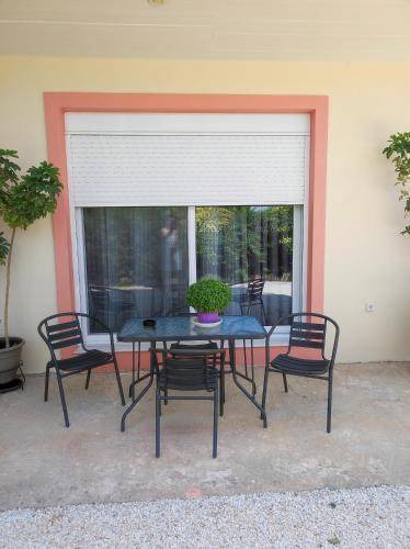 Photo of Livingroom in Markopoulon