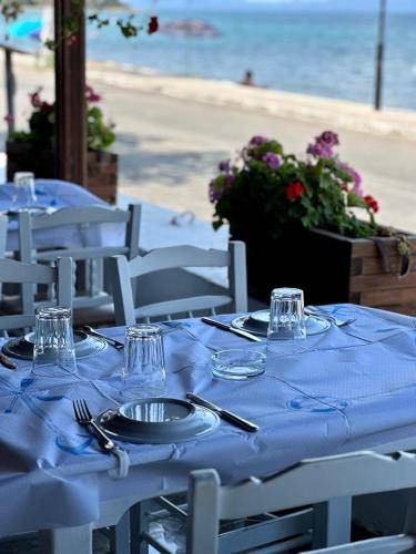 Photo of Others in Paradhisos
