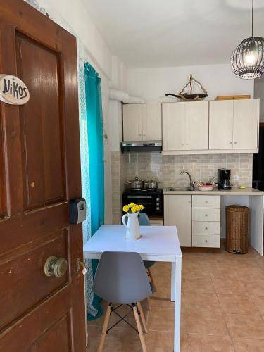 Photo of Kitchen in Makry Gialos