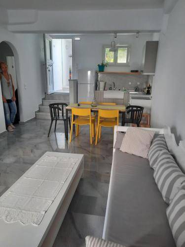 Photo of Livingroom in Paros