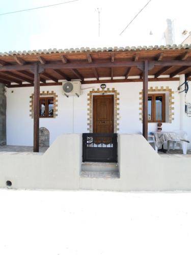 Photo of Buildings in Glinado