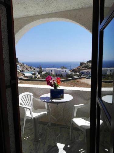 Photo of Patio Balcony in Ios