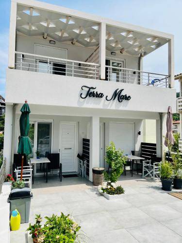 Photo of Patio Balcony in Chrisi Akti