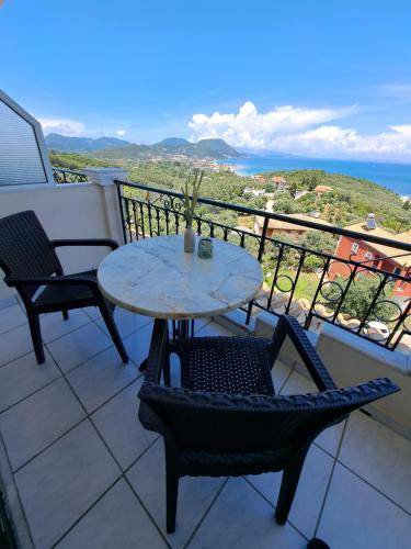 Photo of Patio Balcony in Notos