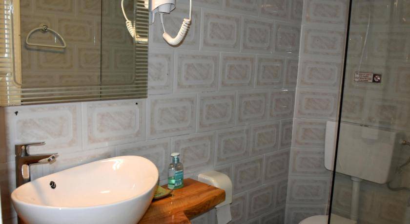 Photo of Bathroom in Lakka