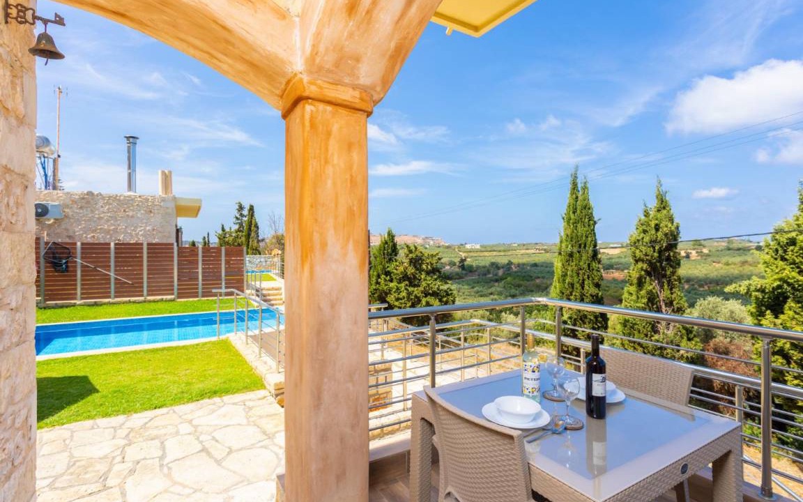 Photo of Patio Balcony in Roumeli