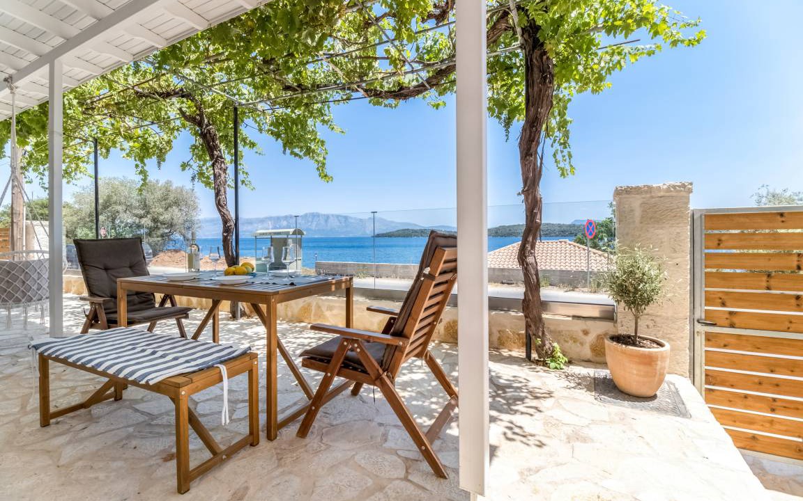 Photo of Patio Balcony in Perigiali