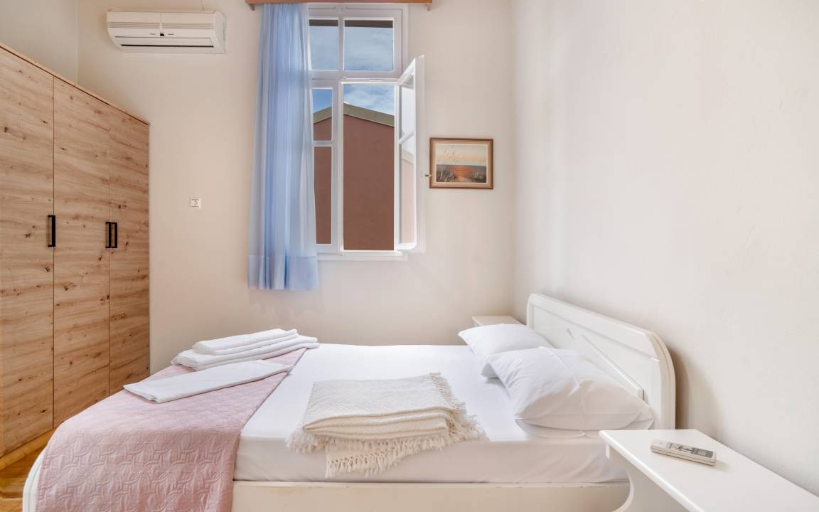 Photo of Others in Sivros