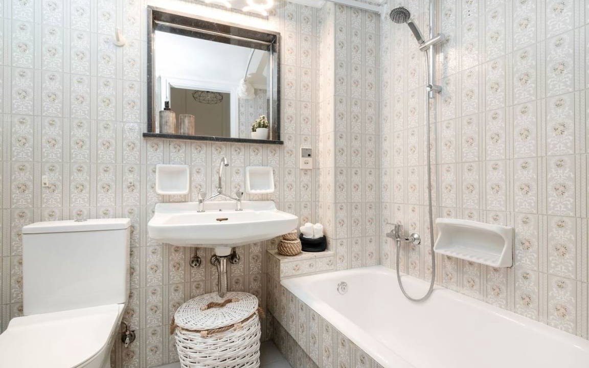 Photo of Bathroom in Makrigianni