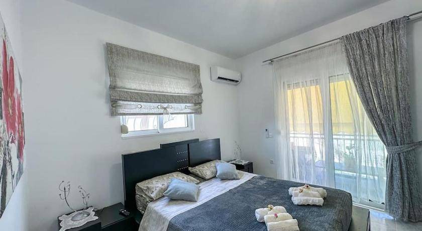 Photo of Bedroom in Petaloudes