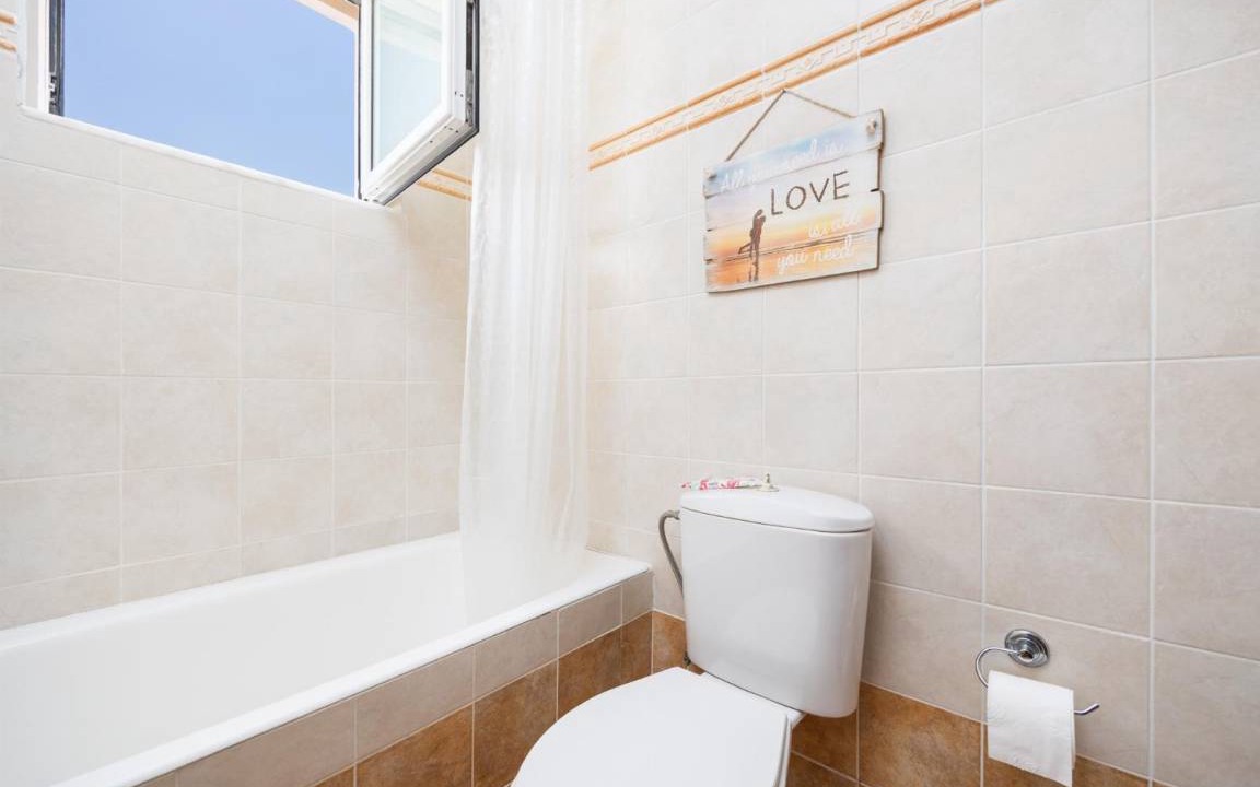 Photo of Bathroom in Fanai