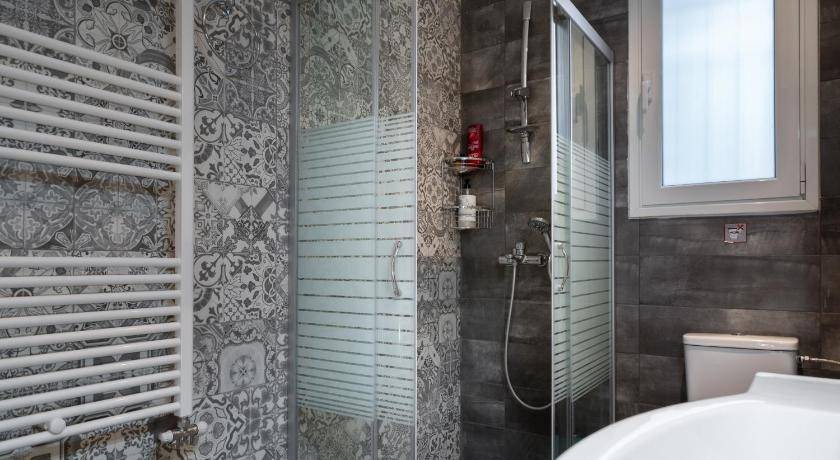 Photo of Bathroom in Mousio