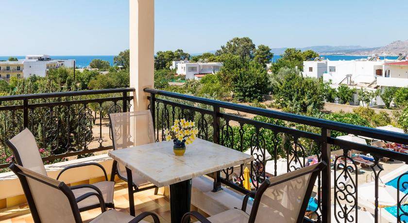 Photo of Others in Pefkos