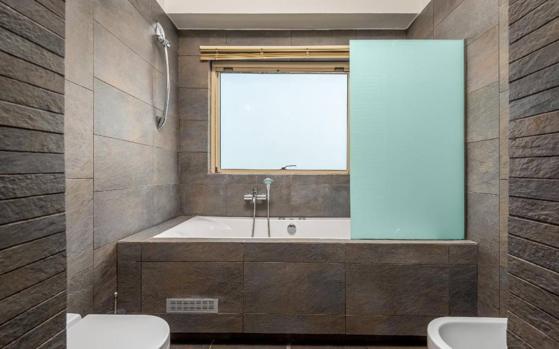 Photo of Bathroom in Ialyssos