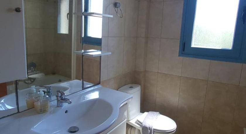 Photo of Bathroom in Markoulata