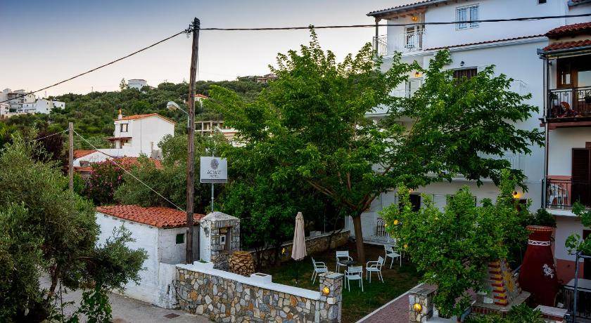 Photo of Others in Skiathos Town