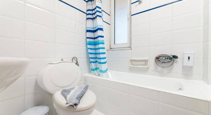Photo of Bathroom in Gerani
